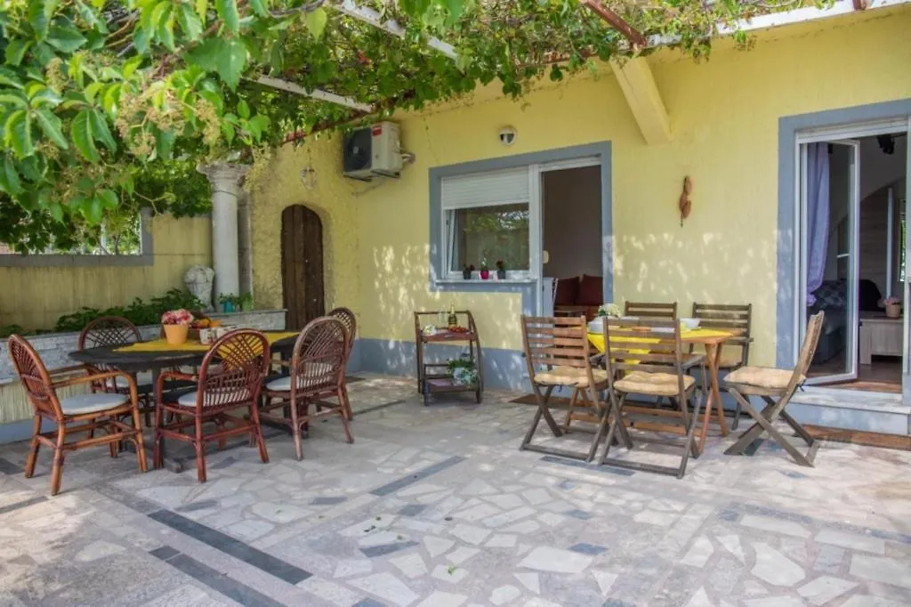 Studio Apartment In Crikvenica With Sea View, Terrace, Air Conditioning, Wifi 4628-5