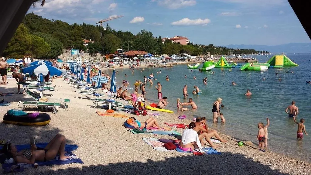 Studio Apartment In Crikvenica With Sea View, Terrace, Air Conditioning, Wifi 4628-5